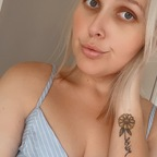 blondegirl101 avatar