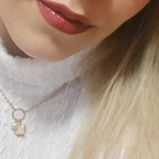 Profile picture of carolfeetdoll