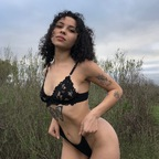 curlycami avatar