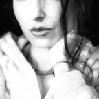 isabellelowrence avatar