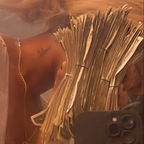 lareina-yummi avatar