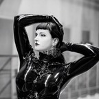 Profile picture of latex_neko