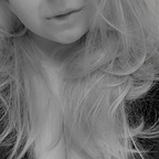 sunnyraecurves avatar