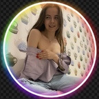 Profile picture of vickivicki